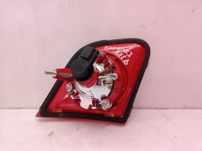 Recambio de piloto trasero derecho interior para volkswagen passat berlina (3c2) highline referencia OEM IAM   