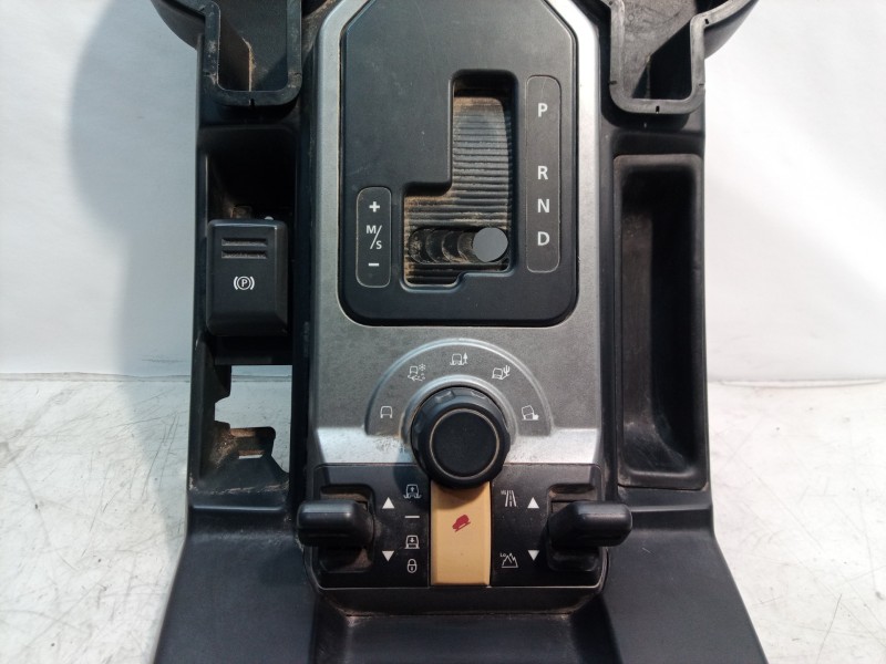 Recambio de guarnecidos palanca cambio para land rover discovery v6 td hse referencia OEM IAM FJV500172 FJV500172 FJV500172
