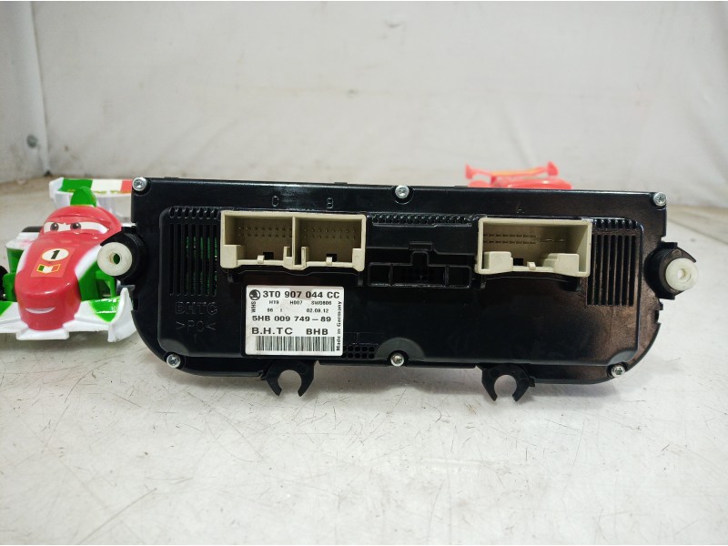 Recambio de mando calefaccion / aire acondicionado para skoda suberb (3t4) exclusive 4x4 referencia OEM IAM 3T0907044CC 3T090704