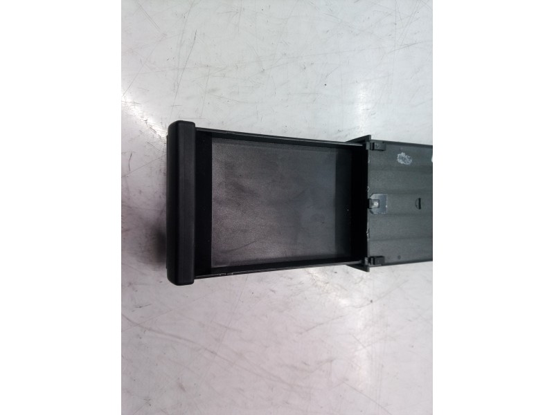 Recambio de varios para audi a3 (8p) 2.0 tdi ambiente referencia OEM IAM 8P0941561 8P0941561 8P0941561