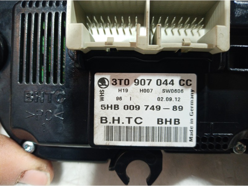 Recambio de mando calefaccion / aire acondicionado para skoda suberb (3t4) exclusive 4x4 referencia OEM IAM 3T0907044CC 3T090704