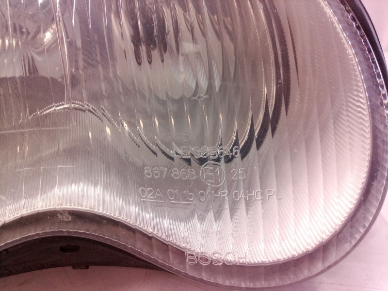 Recambio de faro derecho para mercedes-benz clase c (w203) berlina 200 compressor (203.045) referencia OEM IAM   