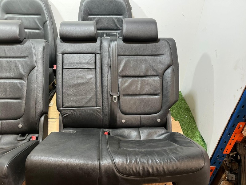 Recambio de juego asientos completo para volkswagen touareg (7p6) v6 tdi bluemotion premium referencia OEM IAM   