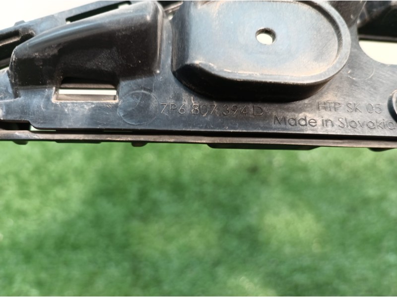 Recambio de molduras traseras para volkswagen touareg (7p6) v6 tdi bluemotion premium referencia OEM IAM 7P6807394D 7P6807394D 7