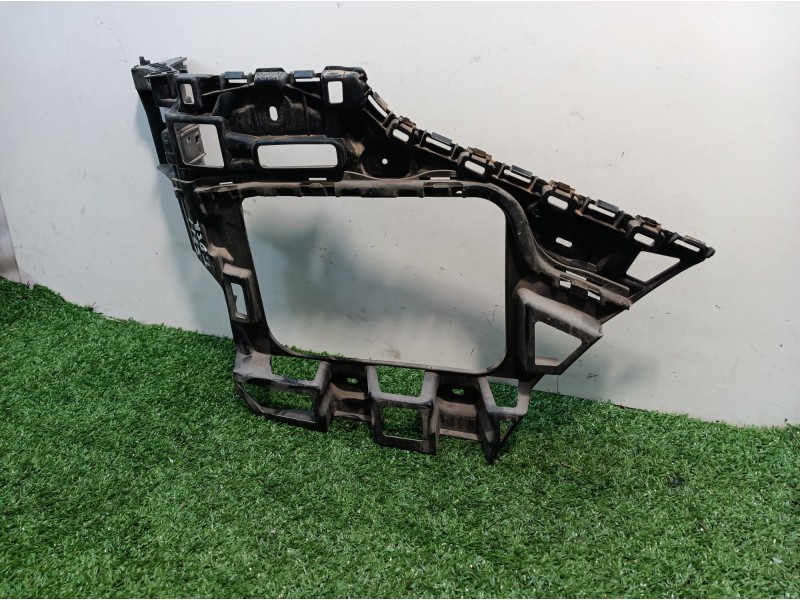 Recambio de molduras traseras para volkswagen touareg (7p6) v6 tdi bluemotion premium referencia OEM IAM 7P6807394D 7P6807394D 7