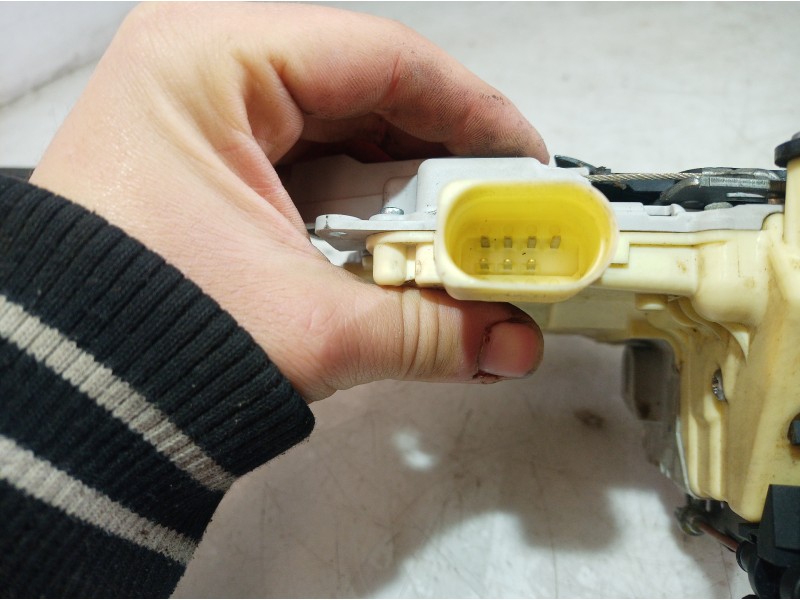 Recambio de cerradura puerta trasera derecha para volkswagen passat berlina (3c2) referencia OEM IAM 3CA839016A 3CA839016A 3CA83