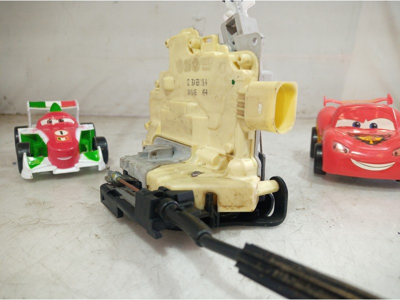 Recambio de cerradura puerta trasera derecha para volkswagen passat berlina (3c2) referencia OEM IAM 3CA839016A 3CA839016A 3CA83