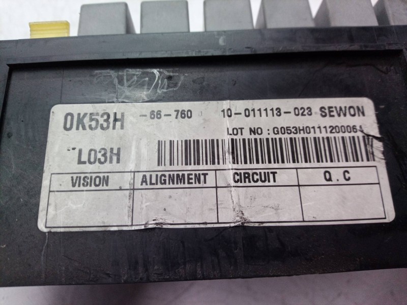 Recambio de caja reles / fusibles para kia carnival ii 2.9 crdi lx referencia OEM IAM 0K53H66760 0K53H66760 0K53H66760