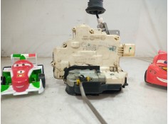 Recambio de cerradura puerta delantera derecha para audi a8 (4e2) 4.2 v8 32v fsi referencia OEM IAM   