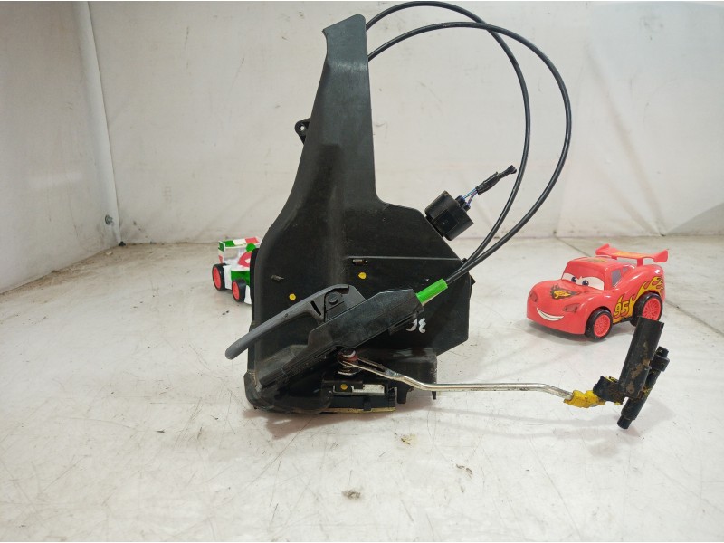 Recambio de cerradura puerta trasera derecha para toyota rav 4 (a2) 2.0 luna 4x4 referencia OEM IAM   