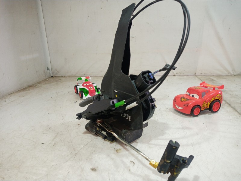 Recambio de cerradura puerta trasera derecha para toyota rav 4 (a2) 2.0 luna 4x4 referencia OEM IAM   