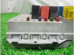 Recambio de caja reles / fusibles para fiat punto berlina (188) 1.2 8v referencia OEM IAM 46778440 46778440 46778440 2