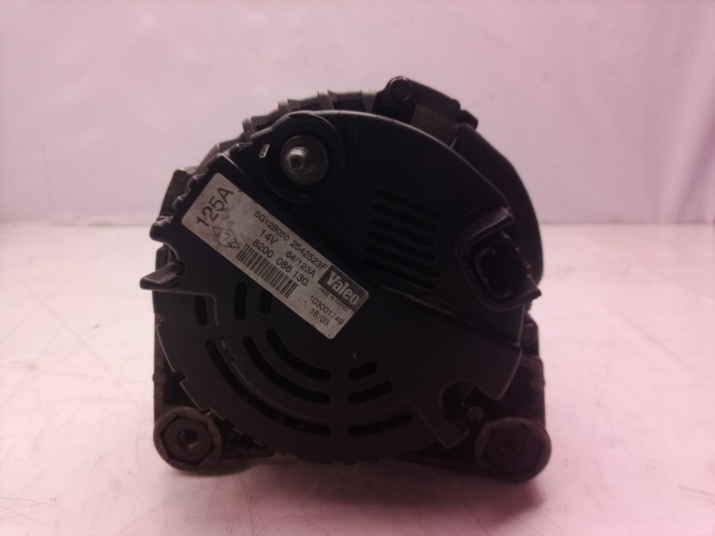 Recambio de alternador para nissan primastar (x83) avantour 8 asientos, batalla corta 2,75t referencia OEM IAM 8200086130 820008
