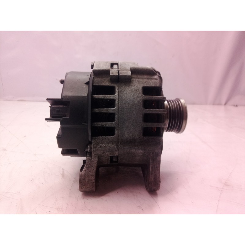 Recambio de alternador para nissan primastar (x83) avantour 8 asientos, batalla corta 2,75t referencia OEM IAM 8200086130 820008