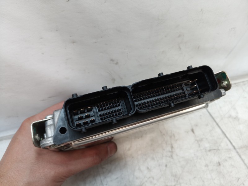 Recambio de centralita motor uce para toyota corolla (e12) 1.4 d-4d luna compact referencia OEM IAM 8966102A90 8966102A90 028101
