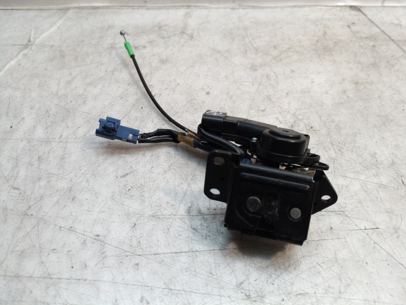 Recambio de cerradura maletero / porton para toyota corolla (e12) 1.4 d-4d luna compact referencia OEM IAM 6935013300 6935013300