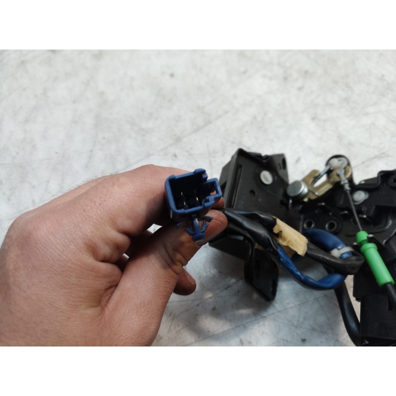 Recambio de cerradura maletero / porton para toyota corolla (e12) 1.4 d-4d luna compact referencia OEM IAM 6935013300 6935013300