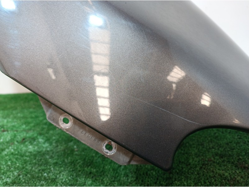 Recambio de aleta delantera derecha para chrysler voyager (gs) 2.5 td family referencia OEM IAM   