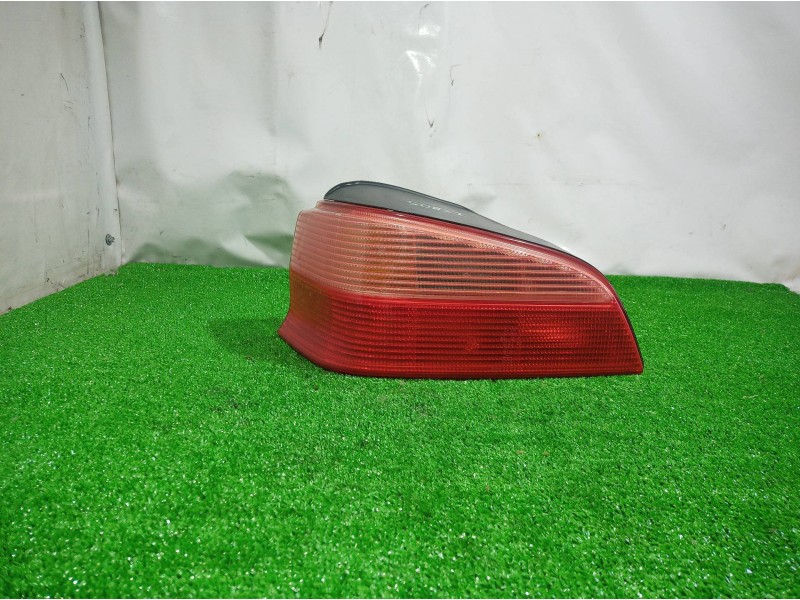 Recambio de piloto trasero izquierdo para peugeot 106 (s2) kid referencia OEM IAM 2274G 2274G 2274G