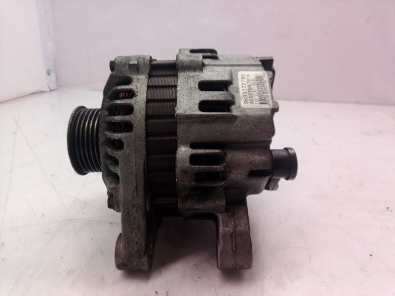 Recambio de alternador para peugeot 406 coupe (s1/s2) 2.0 referencia OEM IAM 9635772780 9635772780 A002TB4791