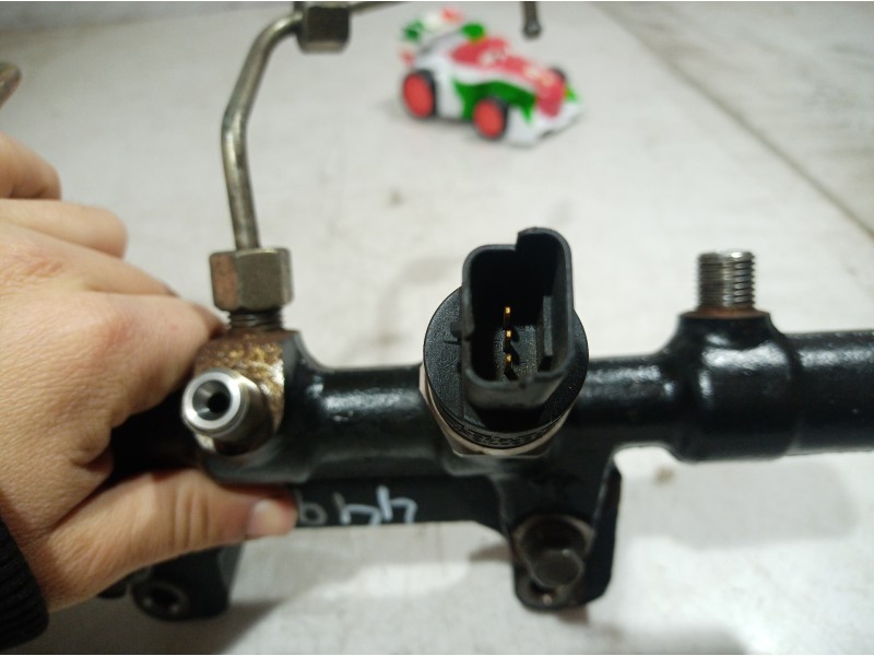 Recambio de rampa inyectora para kia carnival ii 2.9 crdi lx referencia OEM IAM R9144Z031A R9144Z031A R9144Z031