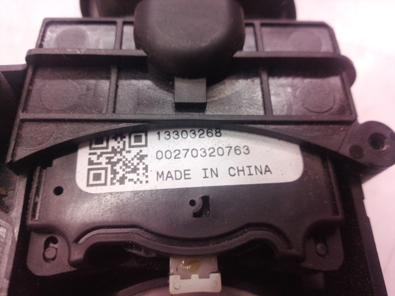 Recambio de mando multifuncion para opel insignia berlina cosmo referencia OEM IAM 13303268 13303268 13305522