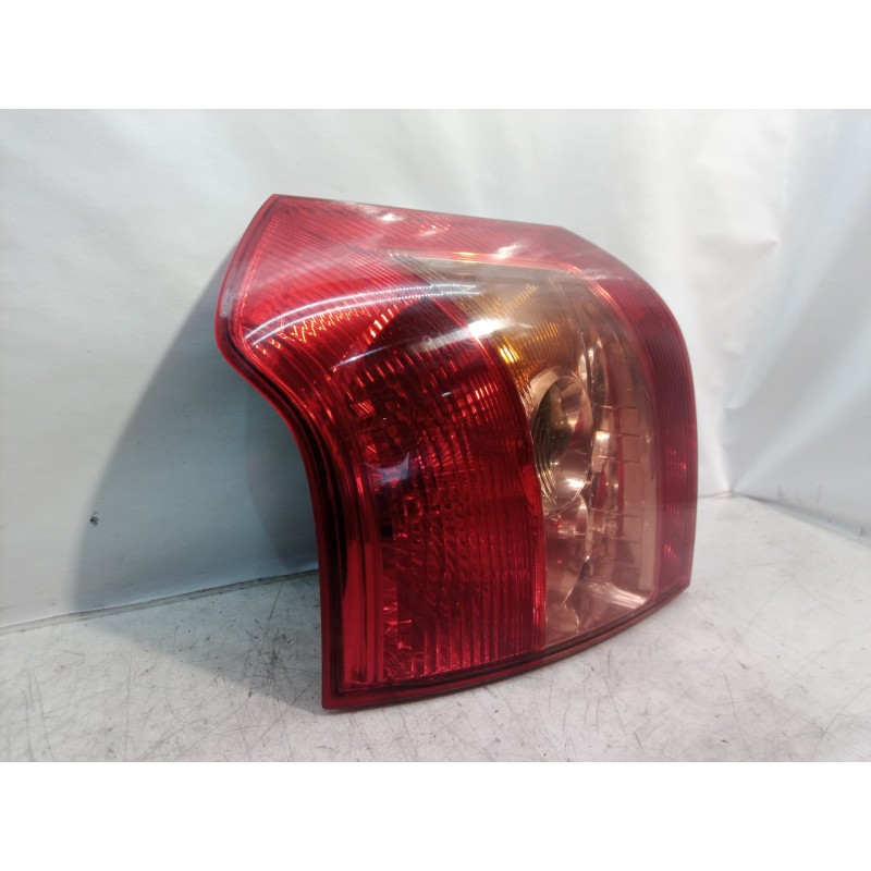 Recambio de piloto trasero derecho para toyota corolla (e12) 1.4 d-4d luna compact referencia OEM IAM   