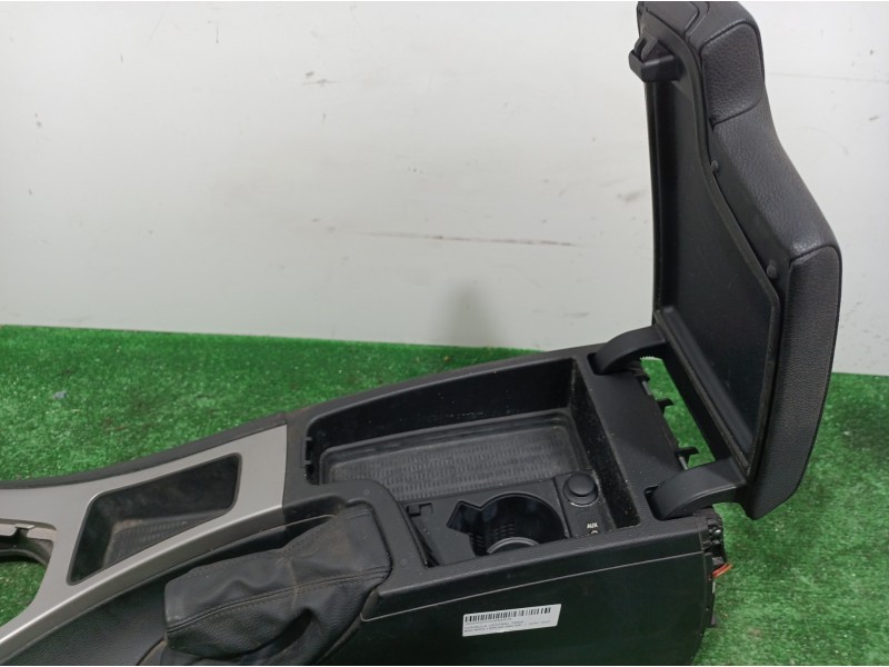 Recambio de consola central tras. para bmw serie 3 berlina (e90) 325i referencia OEM IAM E116231102 E116231102 E116231102