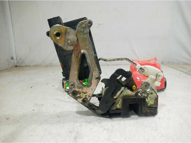 Recambio de cerradura puerta trasera derecha para hyundai accent (lc) gls referencia OEM IAM   