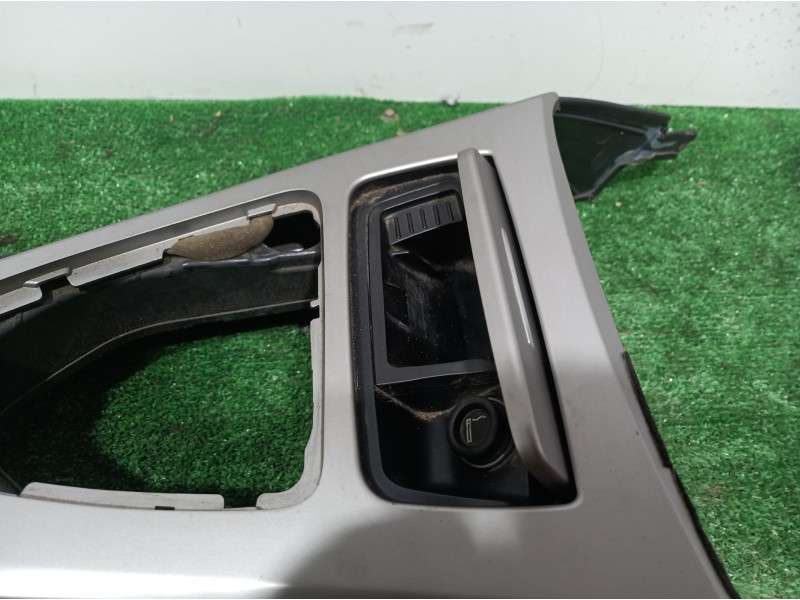 Recambio de consola central tras. para bmw serie 3 berlina (e90) 325i referencia OEM IAM E116231102 E116231102 E116231102