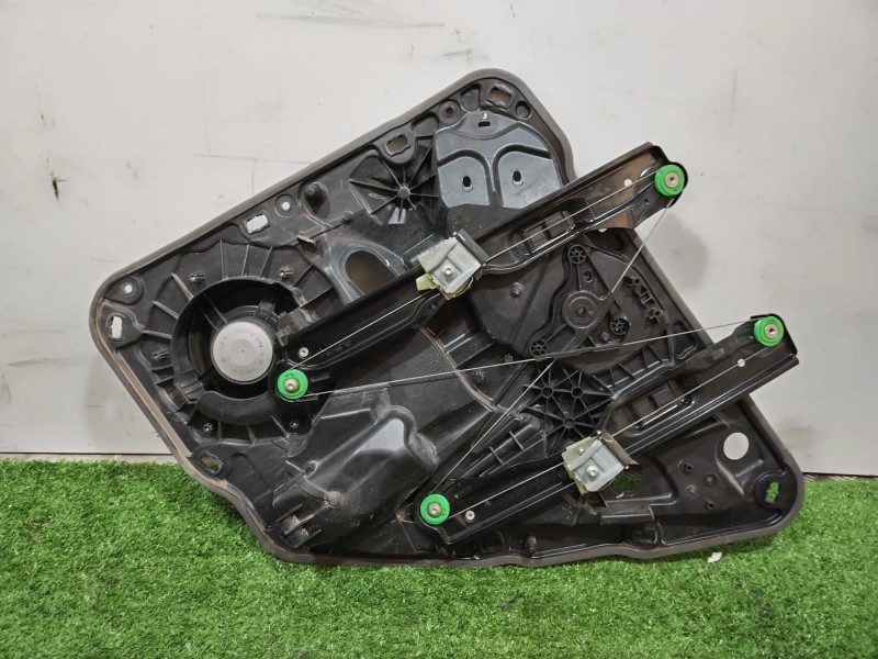 Recambio de elevalunas trasero izquierdo para volkswagen touareg (7p6) v6 tdi bluemotion premium referencia OEM IAM 7P6839755A 7