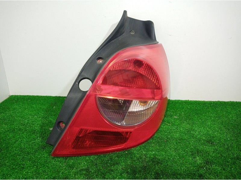 Recambio de piloto trasero derecho para renault clio iii 20 aniversario referencia OEM IAM 89035080 89035080 89035080