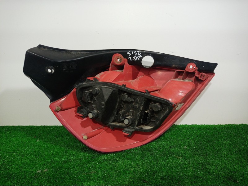 Recambio de piloto trasero derecho para renault clio iii 20 aniversario referencia OEM IAM 89035080 89035080 89035080