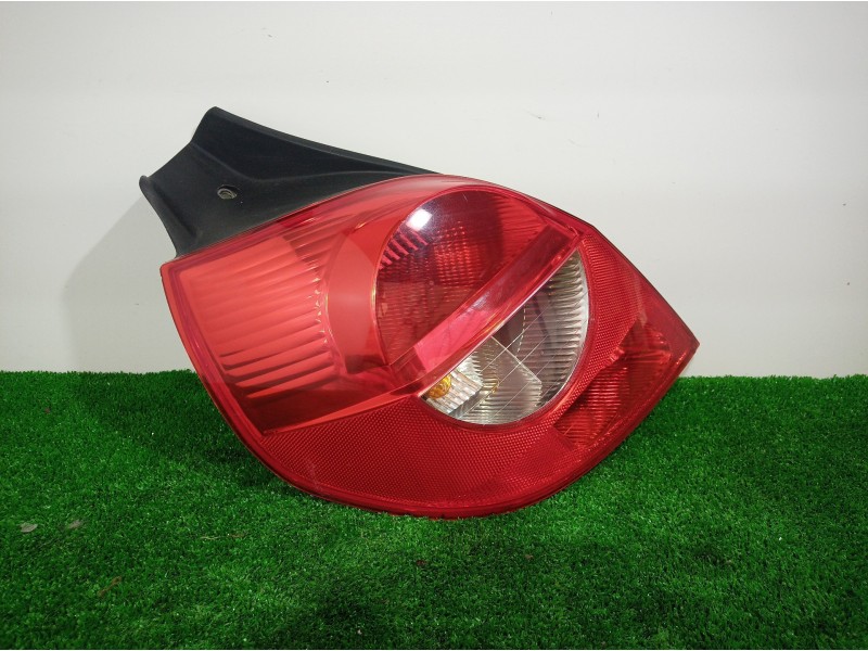 Recambio de piloto trasero izquierdo para renault clio iii 20 aniversario referencia OEM IAM 89075789 89075789 89075789