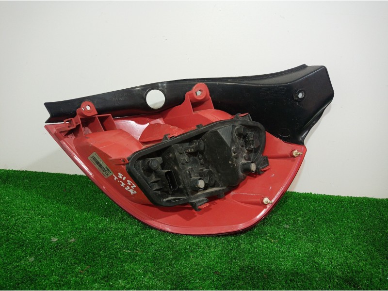 Recambio de piloto trasero izquierdo para renault clio iii 20 aniversario referencia OEM IAM 89075789 89075789 89075789