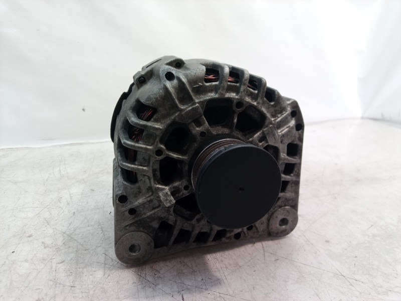 Recambio de alternador para renault trafic caja cerrada (ab 4.01) doble cabina l1h1 2,7t referencia OEM IAM 2542523F 2542523F 25