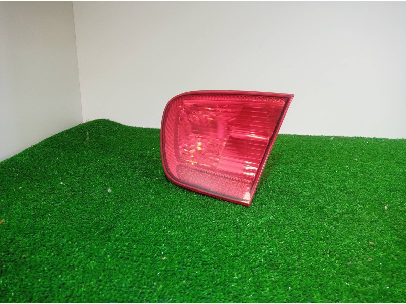 Recambio de piloto trasero derecho interior para seat ibiza (6k1) 1.4 referencia OEM IAM MT4P21W MT4P21W MT4P21W