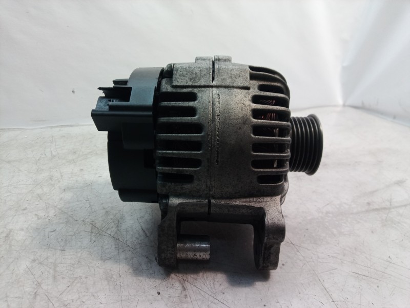Recambio de alternador para volkswagen golf v berlina (1k1) highline referencia OEM IAM   