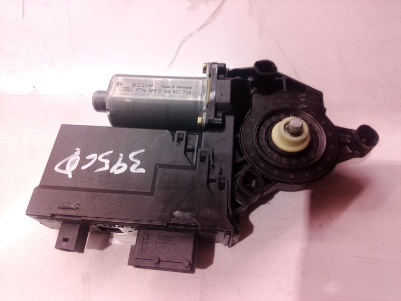 Recambio de motor elevalunas delantero derecho para peugeot 307 (s1) xt referencia OEM IAM 9634457480 9634457480 990829100