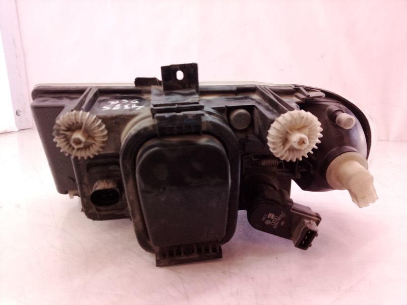 Recambio de faro derecho para seat inca (6k9) 1.9 sdi cl kombi referencia OEM IAM 89304462 89304462 6K9941010