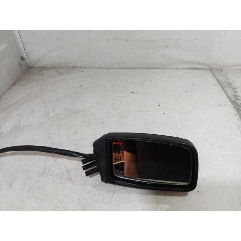 Recambio de retrovisor derecho para volkswagen santana (327) gx referencia OEM IAM 0117122 0117122 0117122