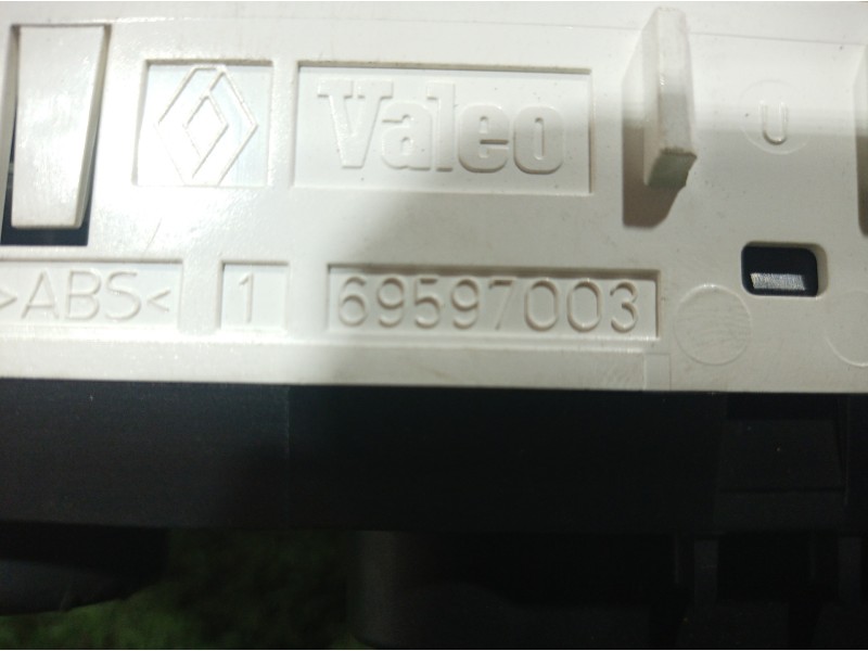 Recambio de mando calefaccion / aire acondicionado para renault clio iii 20 aniversario referencia OEM IAM 69597003 69597003 030