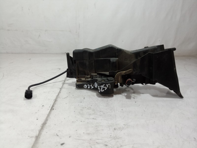 Recambio de cerradura puerta delantera izquierda para peugeot 206 berlina e-music referencia OEM IAM 9135H3 9135H3 9135H3