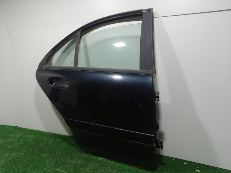 Recambio de puerta trasera derecha para mercedes-benz clase c (w203) berlina 180 (203.035) referencia OEM IAM   