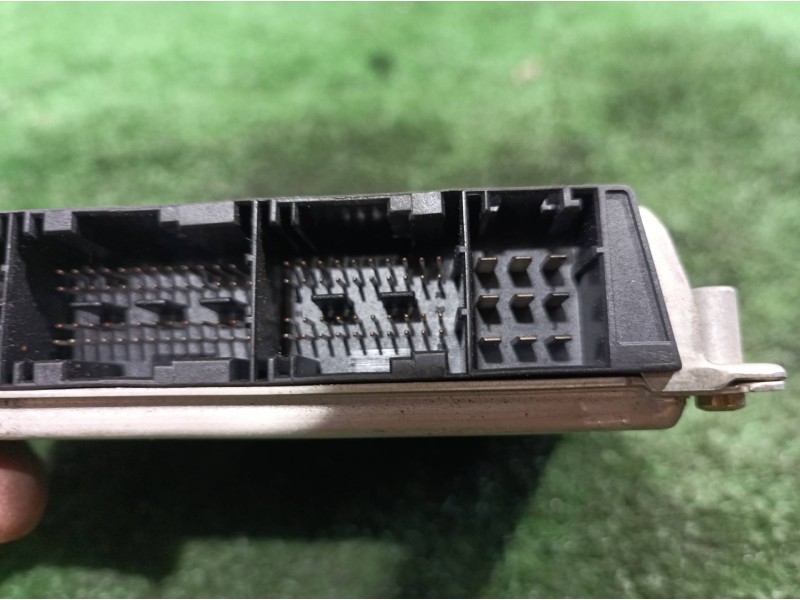 Recambio de centralita motor uce para bmw serie 3 berlina (e46) 320d referencia OEM IAM 0281001445 0281001445 7785098