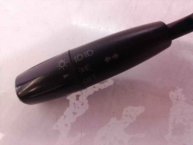 Recambio de mando multifuncion para kia carnival ii 2.9 crdi lx referencia OEM IAM 0K56A66120A 0K56A66120 0K56A66120