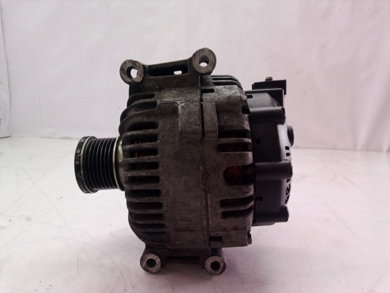 Recambio de alternador para jeep gr. cherokee (wh) 3.0 crd laredo referencia OEM IAM 04801250AC 04801250 50807