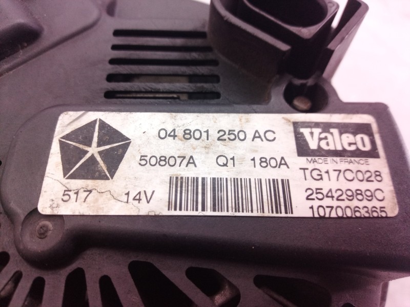 Recambio de alternador para jeep gr. cherokee (wh) 3.0 crd laredo referencia OEM IAM 04801250AC 04801250 50807