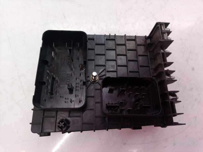 Recambio de caja reles / fusibles para audi a3 (8p) 2.0 tdi ambiente referencia OEM IAM 1K0937124K 1K0937124 1K0937124
