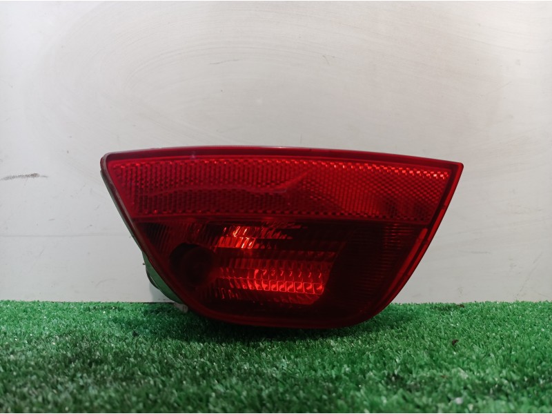 Recambio de faro antiniebla trasero izquierdo para ford focus berlina (cap) referencia OEM IAM 5M5115501 5M5115501 5M5115501